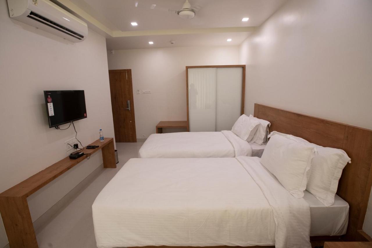 Hotel The Orange Flag  Aurangabad  Buitenkant foto